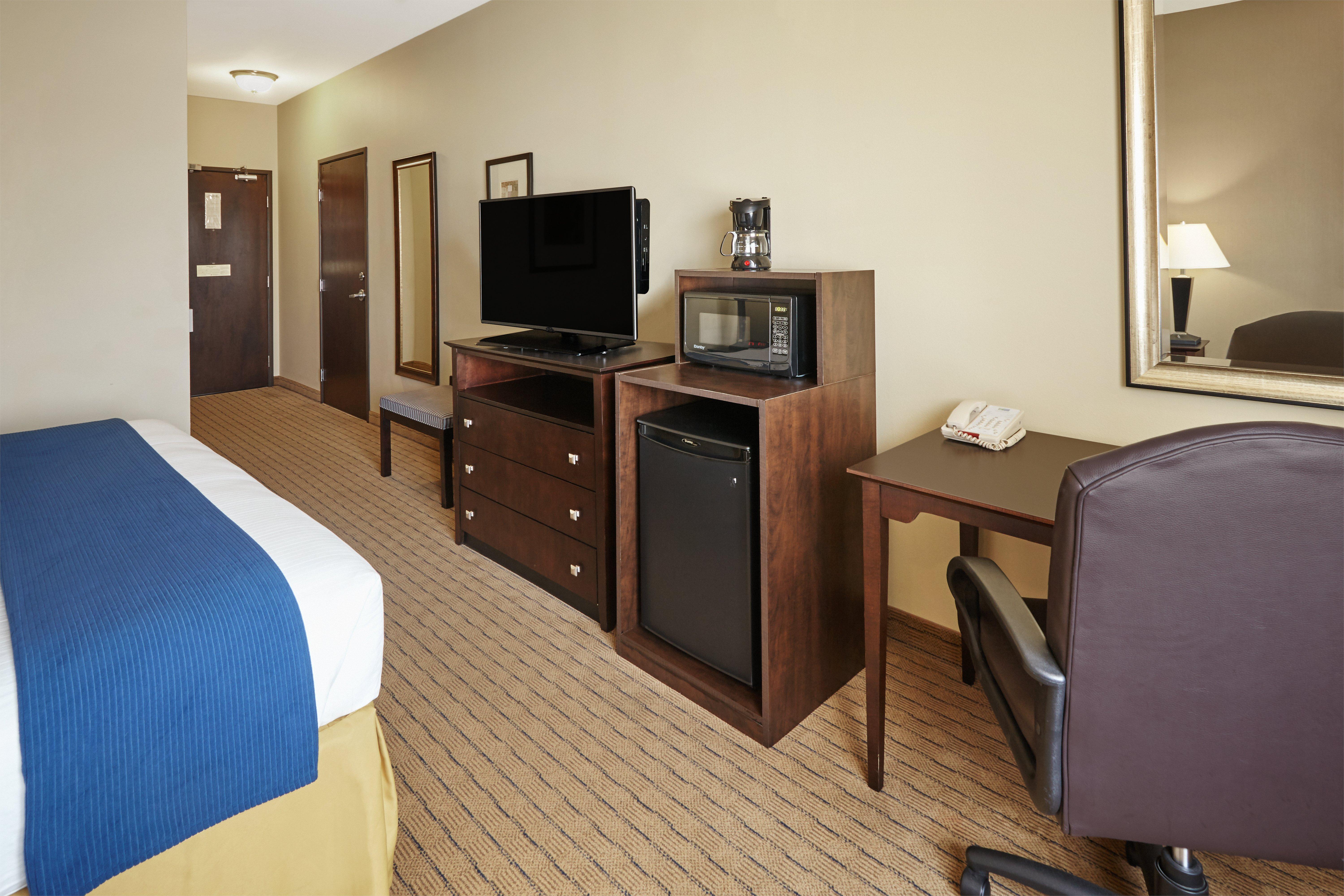 Holiday Inn Express & Suites Madison-Verona By Ihg Dış mekan fotoğraf