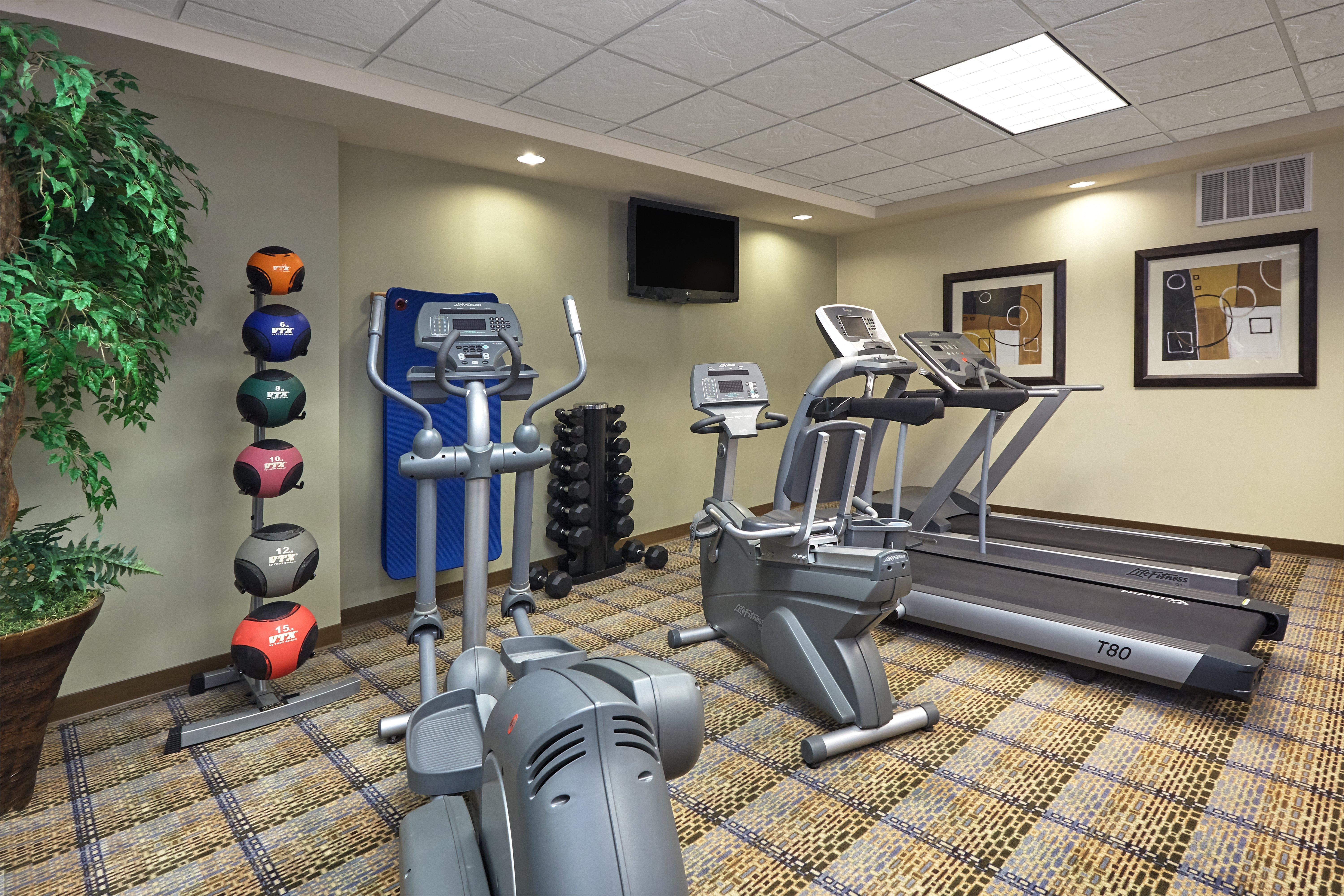 Holiday Inn Express & Suites Madison-Verona By Ihg Dış mekan fotoğraf
