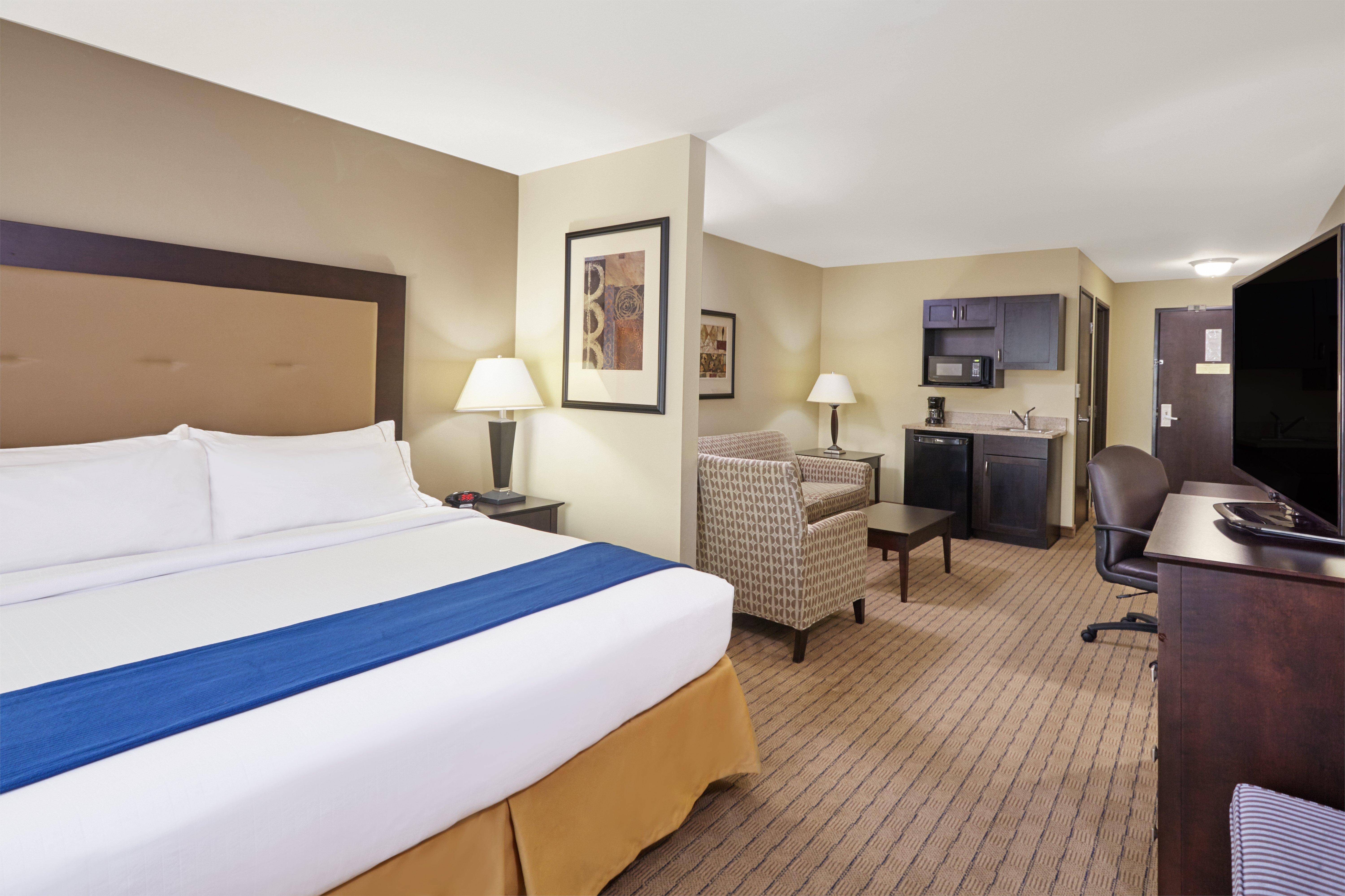 Holiday Inn Express & Suites Madison-Verona By Ihg Dış mekan fotoğraf