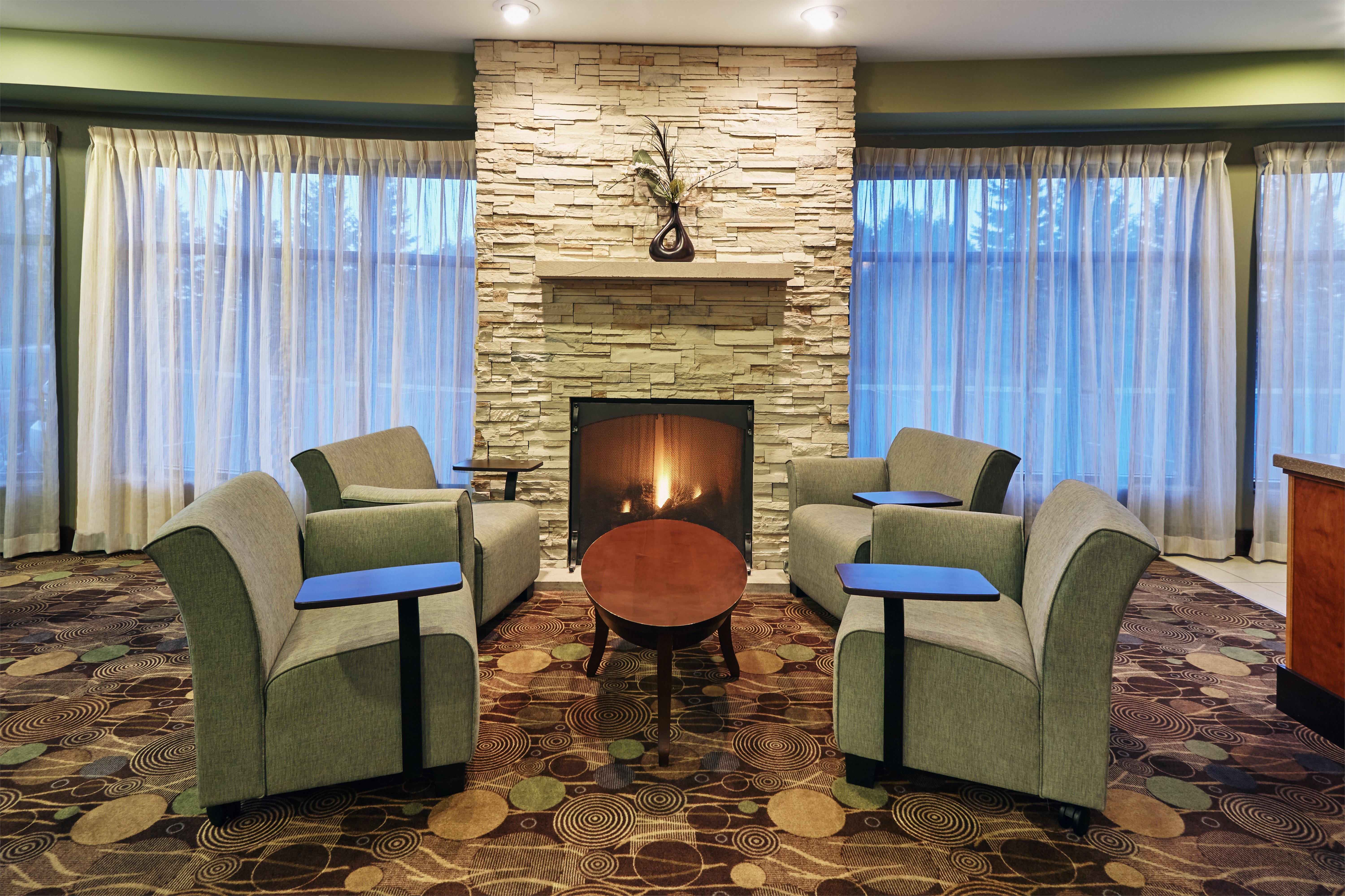Holiday Inn Express & Suites Madison-Verona By Ihg Dış mekan fotoğraf