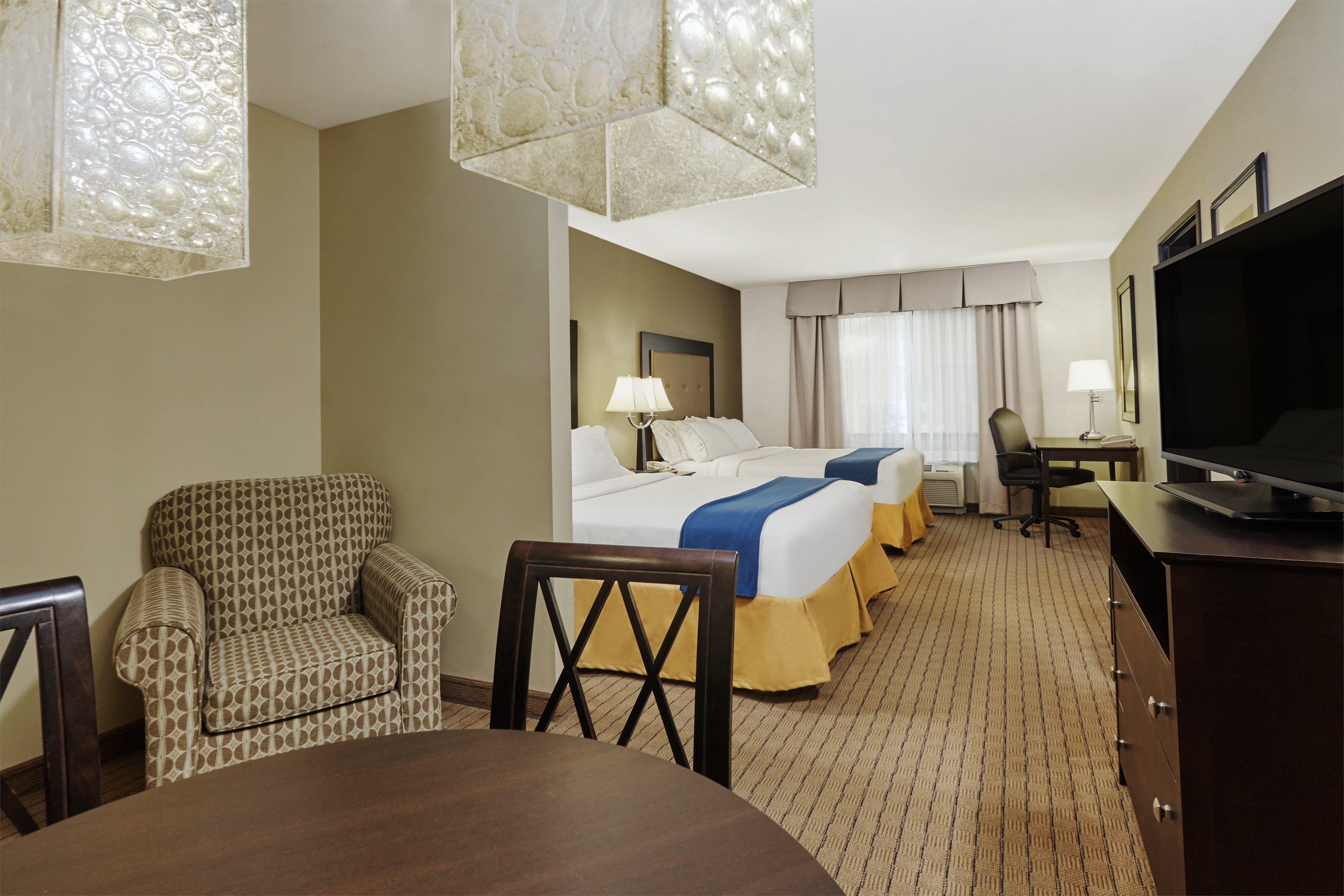 Holiday Inn Express & Suites Madison-Verona By Ihg Dış mekan fotoğraf