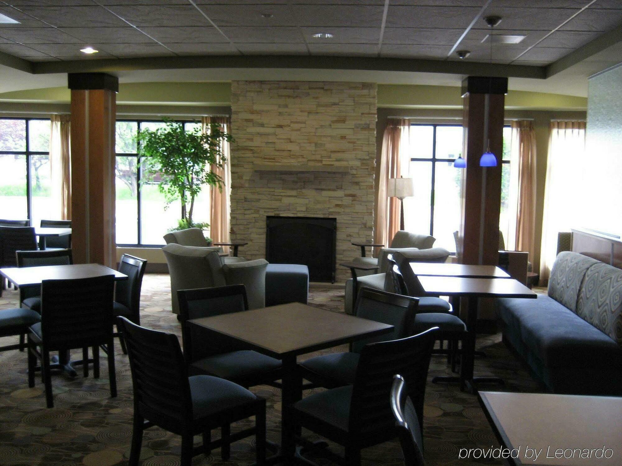 Holiday Inn Express & Suites Madison-Verona By Ihg Dış mekan fotoğraf